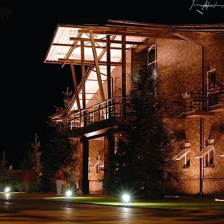 Park-Hotel Butenko Stable Protsev Dış mekan fotoğraf