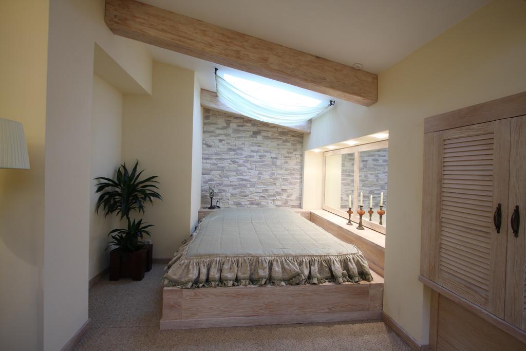 Park-Hotel Butenko Stable Protsev Dış mekan fotoğraf