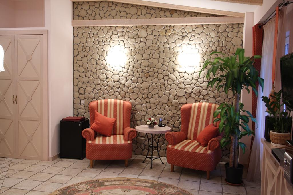 Park-Hotel Butenko Stable Protsev Dış mekan fotoğraf